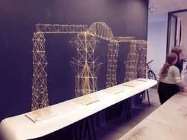 Tour en spaghetti lors d'un atelier pour enfant à la Maison de l'Architecture d'Amiens en 2019